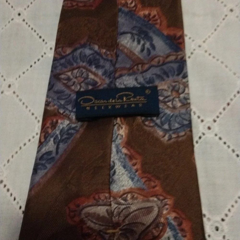 Vintage Oscar de la Renta Necktie